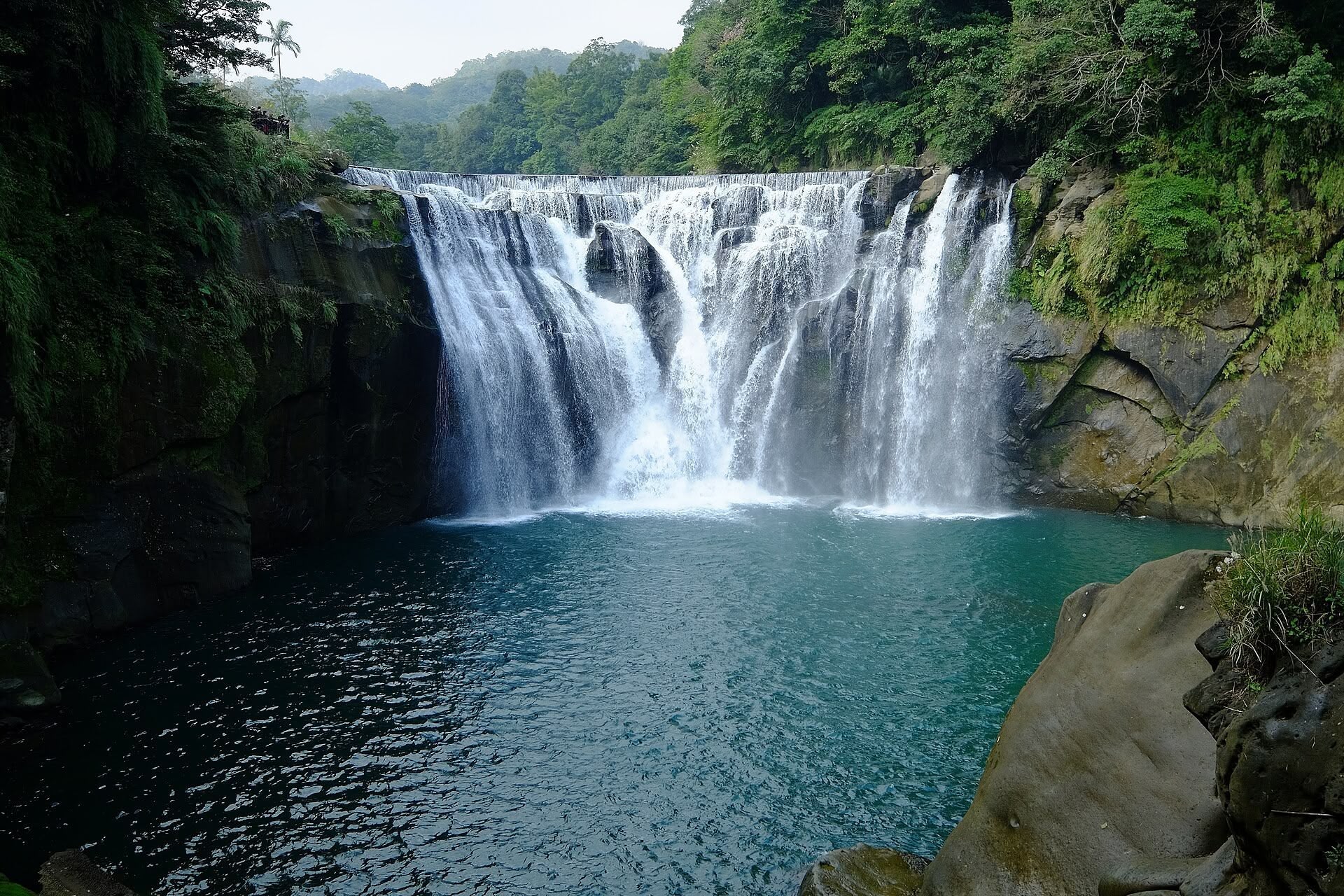 Shifen Waterfall